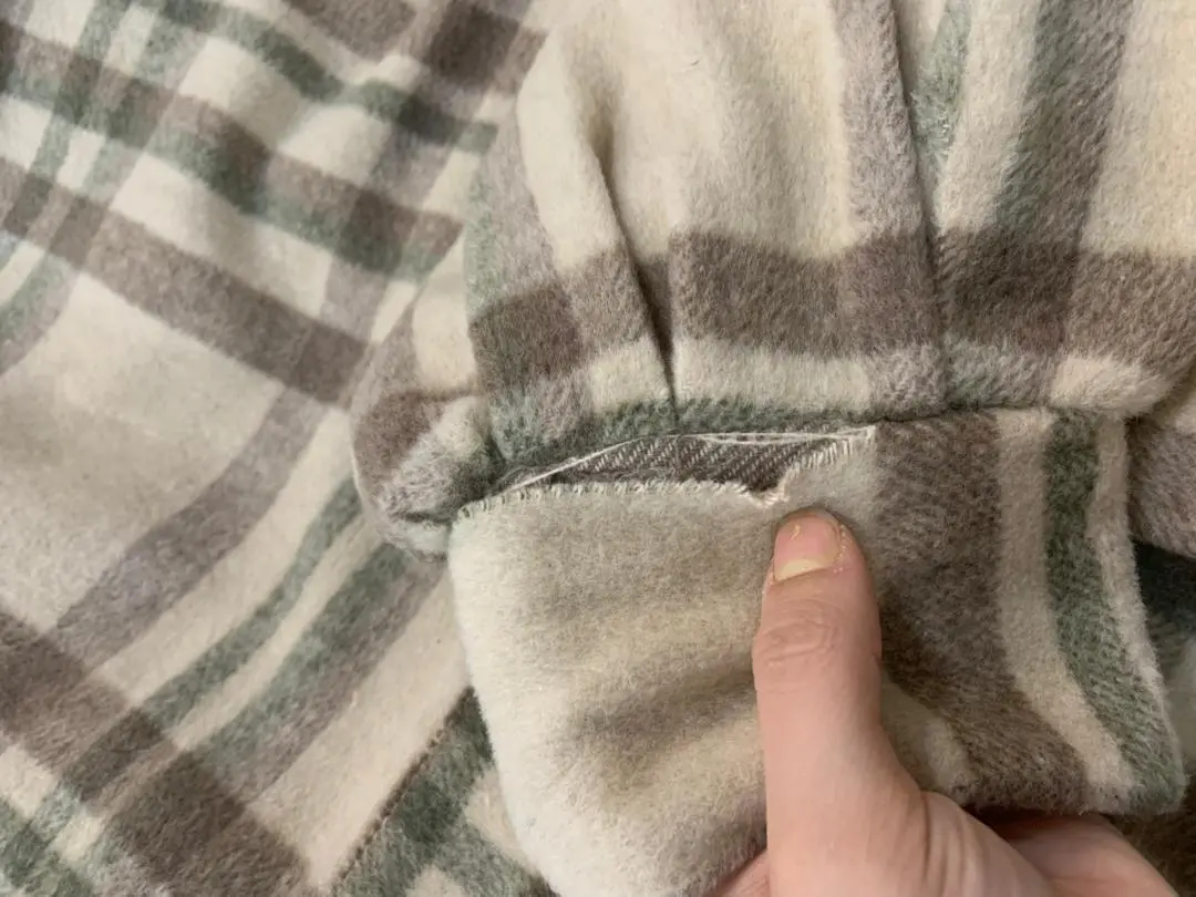 3593-کفتان چهارخونه پشمی (ایراد دار)